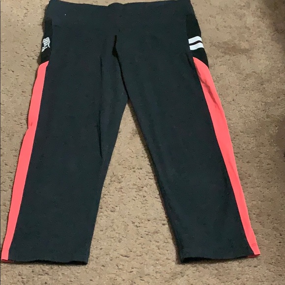 Pink 3/4 capri leggings - Picture 1 of 2